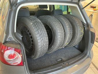 Volkswagen Golf VI Plus 1.6 TDI Team 2010 – снимка 29