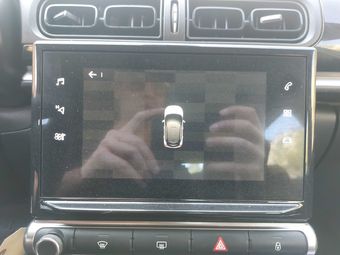 Citroen C3 1.5 Blue-HDi Société Feel Nav 2020 – снимка на щета 89