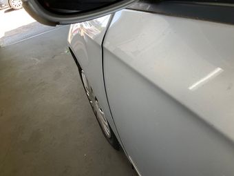 Volkswagen Passat 1.6 TDI Trendline BlueMotion Tech 2010 – снимка на щета 14