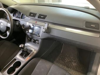 Volkswagen Passat 1.6 TDI Trendline BlueMotion Tech 2010 – снимка на щета 39