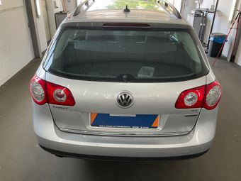 Volkswagen Passat 1.6 TDI Trendline BlueMotion Tech 2010 – снимка на щета 18