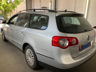 Volkswagen Passat 1.6 TDI Trendline BlueMotion Tech 2010 – снимка на щета 13