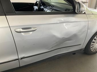 Volkswagen Passat 1.6 TDI Trendline BlueMotion Tech 2010 – снимка на щета 25