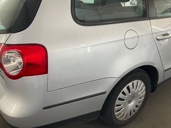 Volkswagen Passat 1.6 TDI Trendline BlueMotion Tech 2010 – снимка на щета 23