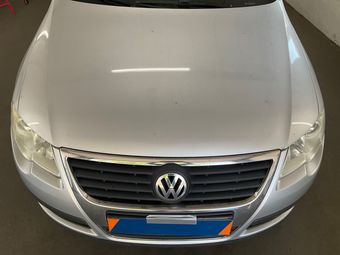 Volkswagen Passat 1.6 TDI Trendline BlueMotion Tech 2010 – снимка на щета 8
