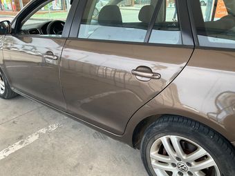 Volkswagen Golf VI 1.6 TDI Advance 2012 – снимка на щета 28