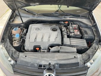 Volkswagen Golf VI 1.6 TDI Advance 2012 – снимка 32
