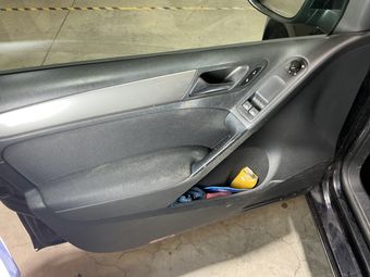 Volkswagen Golf VI 1.6 TDI Trendline BlueMotion Tech 2011 – снимка на щета 18