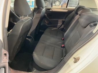 Volkswagen Golf VI 1.6 TDI Trendline 2012 – снимка 26