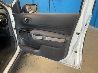 Citroen C4 Cactus 1.6 Blue-HDi Feel 2015 – снимка 28