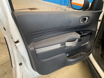 Citroen C4 Cactus 1.6 Blue-HDi Feel 2015 – снимка 33