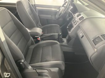 Volkswagen Touran 1.9 TDI Freestyle BlueMotion Tech 2010 – снимка на щета 26