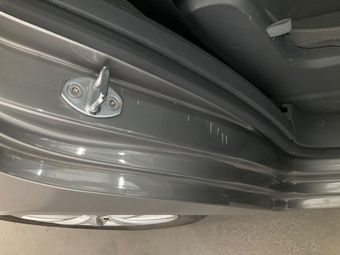 Volkswagen Touran 1.9 TDI Freestyle BlueMotion Tech 2010 – снимка на щета 36
