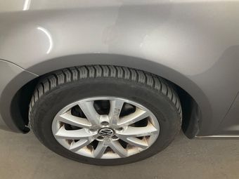 Volkswagen Touran 1.9 TDI Freestyle BlueMotion Tech 2010 – снимка на щета 17