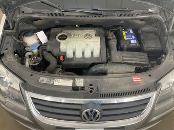 Volkswagen Touran 1.9 TDI Freestyle BlueMotion Tech 2010 – снимка на щета 24