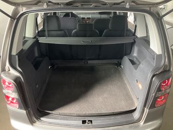 Volkswagen Touran 1.9 TDI Freestyle BlueMotion Tech 2010 – снимка на щета 28
