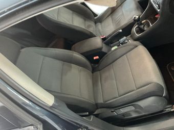 Volkswagen Golf VI 1.6 TDI Comfortline BlueMotion Tech 2011 – снимка на щета 29