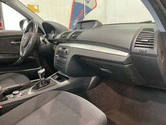BMW 1er 116d 2010 – снимка на щета 30