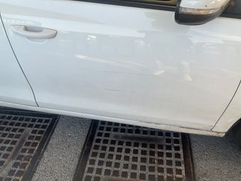Volkswagen Golf VI 1.6 TDI Advance BlueMotion Tech 2010 – снимка на щета 19