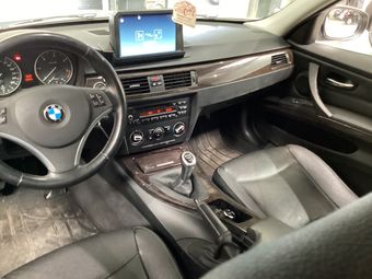 BMW 3er 316d 2011 – снимка на щета 15