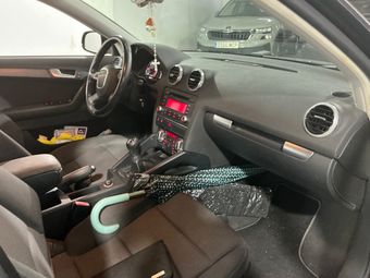 Audi A3 Sportback 1.6 TDI Attraction 2011 – снимка на щета 44
