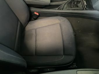 BMW 1er 116d Premiere 2010 – снимка на щета 26