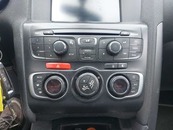 Citroen DS4 1.6 e-HDi SoChic 2013 – снимка на щета 126