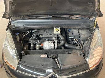 Citroen C4 Picasso 1.6 HDi Perfect 2010 – снимка 21