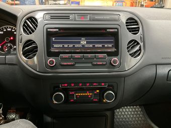 Volkswagen Tiguan 2.0 TDI Sport & Style BlueMotion Tech 2012 – снимка на щета 43