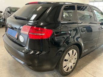 Audi A3 Sportback 2.0 TDI Attraction 2010 – снимка на щета 23