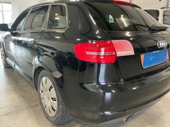 Audi A3 Sportback 2.0 TDI Attraction 2010 – снимка на щета 20