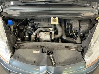 Citroen C4 Grand Picasso 1.6 HDi Tendance 2010 – снимка на щета 8