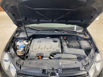 Volkswagen Golf VI 2.0 TDI Comfortline 2010 – снимка на щета 26