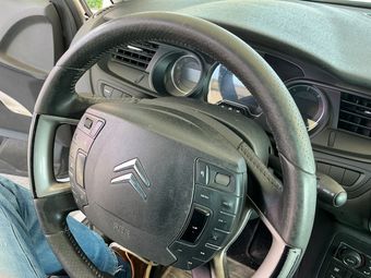 Citroen C5 1.6 HDi Dynamic 2010 – снимка на щета 27