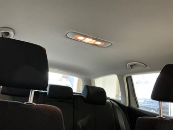Volkswagen Passat 2.0 TDI Trendline 2010 – снимка на щета 36