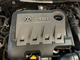 Volkswagen Passat 2.0 TDI Highline BlueMotion Tech 2014 – снимка на щета 40