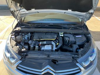 Citroen C4 1.6 Blue-HDi Selection 2016 – снимка на щета 50