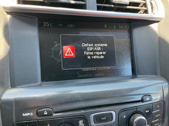 Citroen C4 1.6 e-HDi Millenium 2014 – снимка на щета 36
